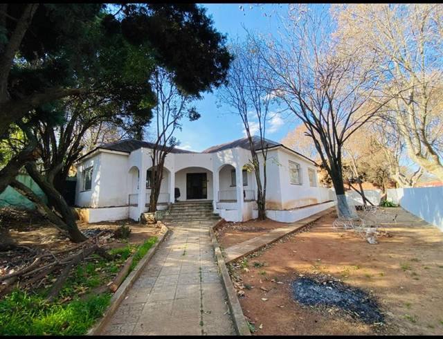 5 BEDROOM HOUSE FOR SALE IN JEPPESTOWN